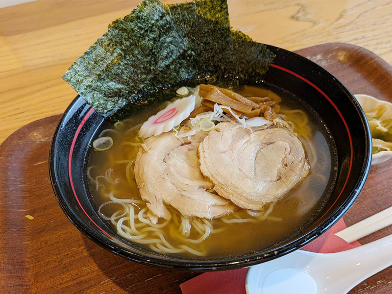 鶏がら醤油ラーメン